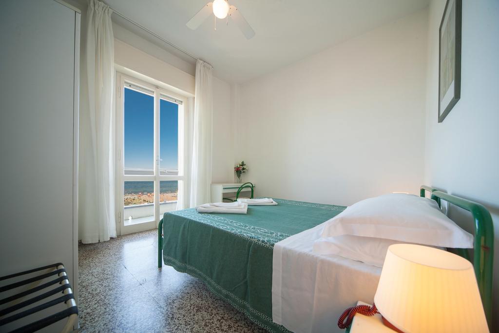 Hotel Madison Riccione Habitación foto